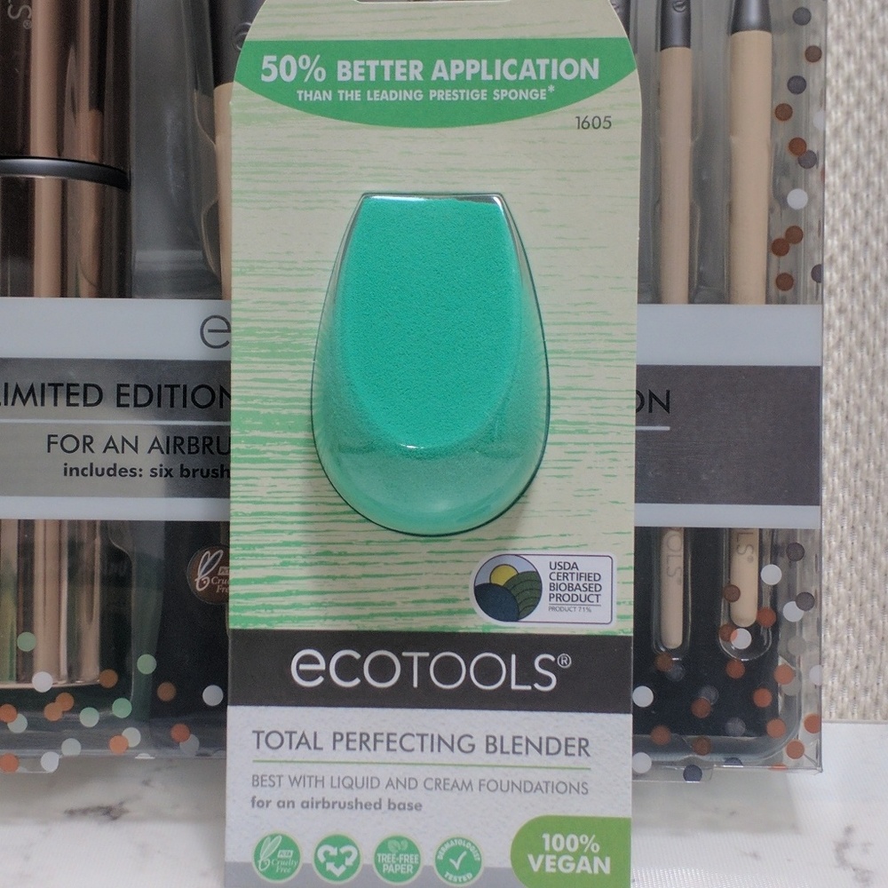 ECO TOOLS Brush and Sponge Set - Picture 2 of 5
